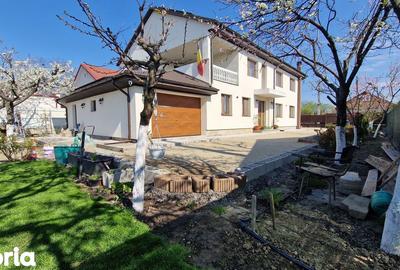 Casă cu 7 camere cu Teren 960 Mp în Câmpineanca - 3