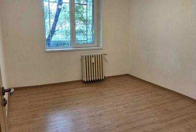 Apartament cu 4 camere decomandat în Central - 3