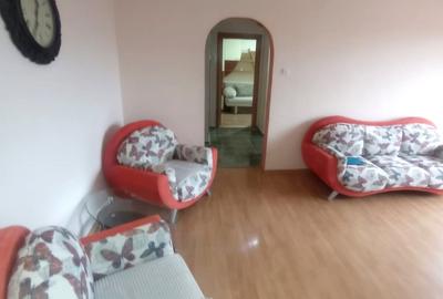 Apartament trei  camere complet renovat zona Sud