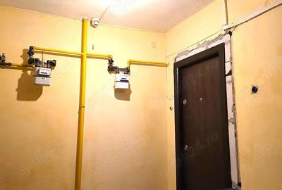 Apartament cu 3 camere decomandat | Etajul 3 - Botizului - 12