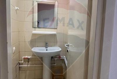 Spa?iu comercial de inchiriat vis-a-vis de Primaria Mangalia-87mp - 12