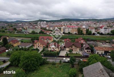Casă cu Teren 500 Mp în Central - 1