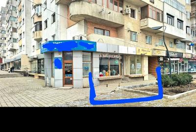 Spațiu comercial, de 68 mp, în Central - 3