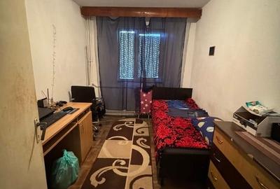 OCAZIE LA VANZARE - 3 CAMERE SEMIDECOMANDATE - ETAJ 2 - DORALY -