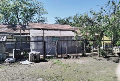 Casă cu 4 camere în Maia