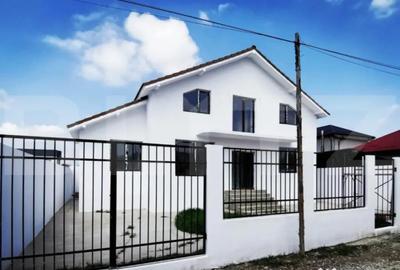 Casă cu 4 camere cu Teren 250 Mp în Lascăr Catargiu - 1