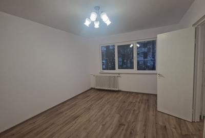 Apartament 2 camere, semidecomandat, 45mp, Craiovita Noua, zona Elena Farago - 3