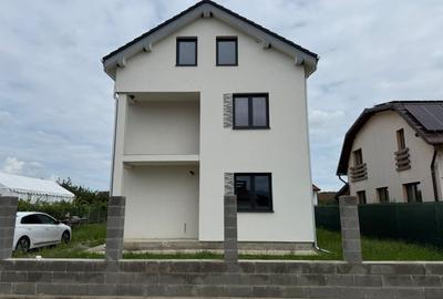 Casa individuala - 4 camere - Teren 521 mp - 3