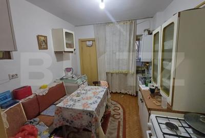 Apartament de vanzare, 3 camere, 70 mp, zona Samboteanu - 1
