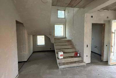 Casă cu 4 camere cu Teren 500 Mp în Corunca - 9