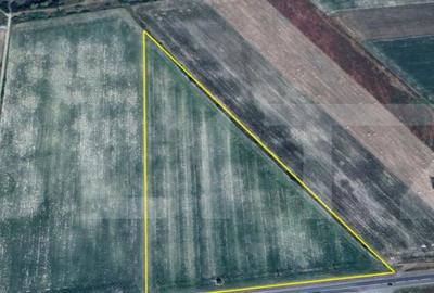 Teren extravilan de vanzare, 32300 mp, zona Lucian Blaga - 1