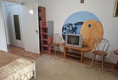 Garsonieră semidecomandată în Titan