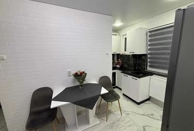 Apartament cu 2 camere, etaj 2/4, zona Tatarasi - 4