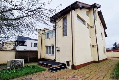 Casă individuală cu 6 camere cu Canalizare în Bucureștii Noi - 1