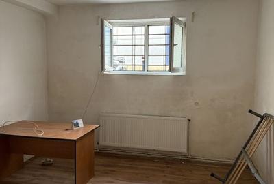 Demisol spațios -- pretabil birou, sau de locuit, Necesită renovare CLS R2 - 8