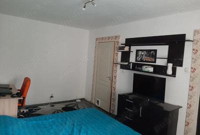 Proprietar inchiriez apartament 1 camera zona Plavat - 1