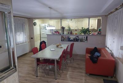 Casă cu 4 camere în Frumușeni - 5