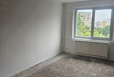 Apartament cu 3 camere decomandat în Ferentari - 3