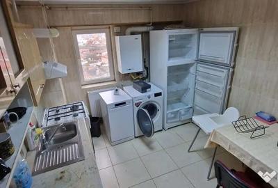 Apartament cu 3 camere decomandat în Faleza Nord - 1