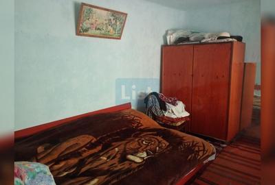 Casă cu 3 camere cu Teren 1169 Mp în Șendreni - 10