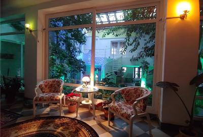 Casă cu 11 camere în Central - 10