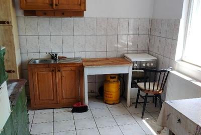 Casă cu 5 camere și teren de 1.200 mp - 8