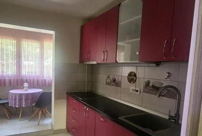 Apartament -3 camere -decomandat-Zona Colentina - 5