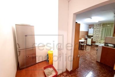 Apartament cu 3 camere decomandat în Între Lacuri - 8