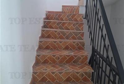 Casa de vanzare, singur in curte in zona Tei - 11