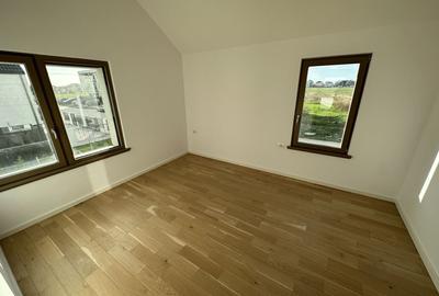 Duplex cu 5 camere cu Canalizare în Exterior Nord - 23