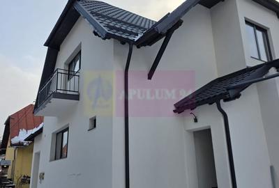 Casă individuală cu 6 camere cu Canalizare în Central - 37