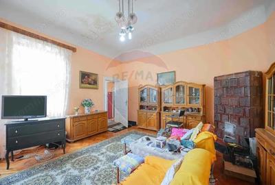 Apartament cu 5 camere nedecomandat în Central - 13