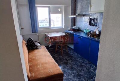 Apartament cu 2 camere semidecomandat în Apărătorii Patriei