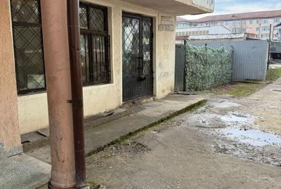 Spațiu comercial, de 83 mp, în Central - 1