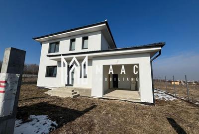 Casă individuală cu 4 camere cu Canalizare în Exterior Nord