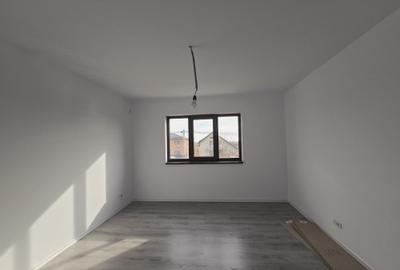 Vila individuala-4camere -2bai-pod -incalzire pardoseala-5min mers pe jos de STV - 7