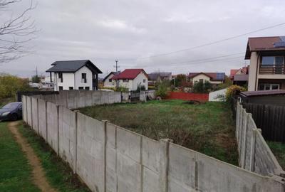 Teren intravilan 812 mp, cu doua fronturi generoase, zona P - 2