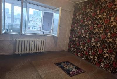 Apartament cu 3 camere decomandat în 1 Mai - 7