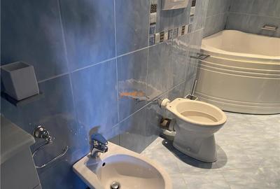 Apartament 4 camere transformat in 3 camere , zona ultracent - 9