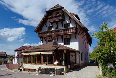Pensiune cu restaurant, farmec aparte, concept italian, Central, Bran - 2