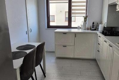 Apartament cu 3 camere decomandat în Bună Ziua - 10