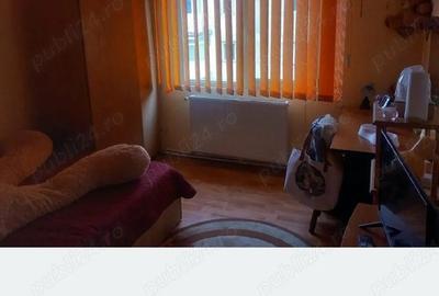 Apartament cu 3 camere decomandat în Central - 3