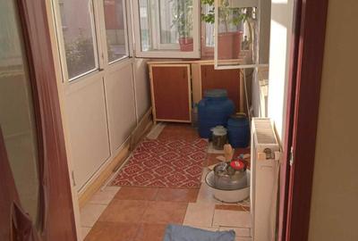 Apartament cu 3 camere decomandat în Sud - 4