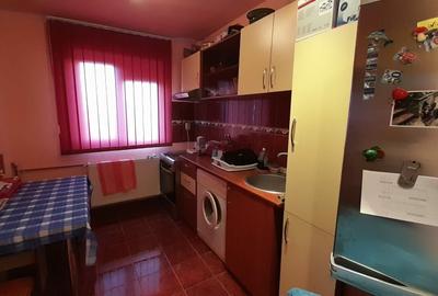 Apartament cu 3 camere decomandat în Olimpia-Stadion - 4