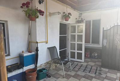 De vanzare casa din caramida, in Roman, 87.000 euro - 5