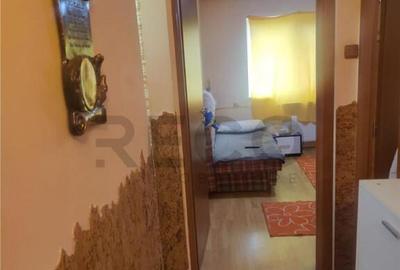 RECO. APARTAMENT 3 CAMERE , DECEBAL - 6