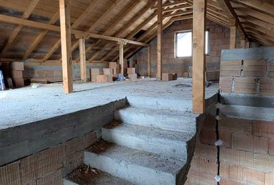 Casă cu 4 camere în Central - 6