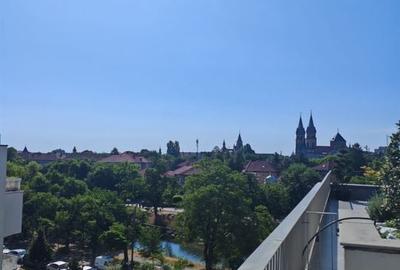 Apartament pe 2 niveluri - 42