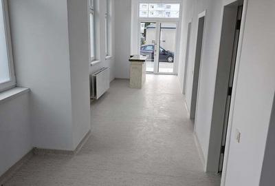 Spațiu comercial, de 500 mp, în Central - 5