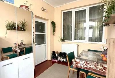 Apartament cu 3 camere la casa cu acces auto in curte Centru Oradea - 5